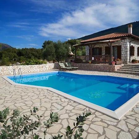 Villa Koutsoypia Stone House