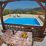 Koutsoypia Stone House Vila *