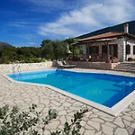 Villa Koutsoypia Stone House