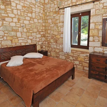 Villa Koutsoypia Stone House