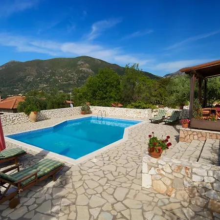 Koutsoypia Stone House Villa