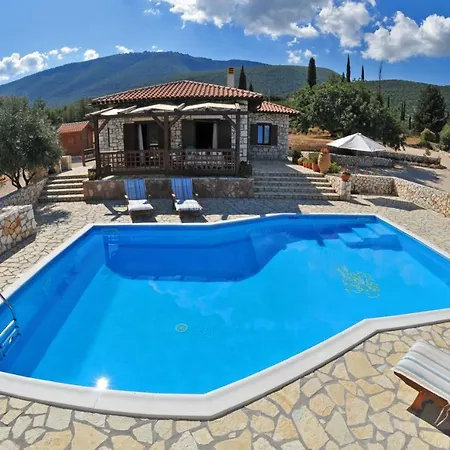 Villa Koutsoypia Stone House *